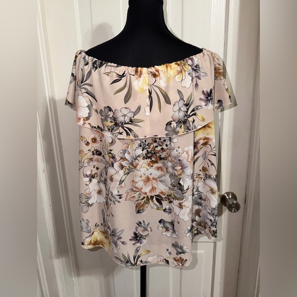 Women's size large jeans by Buffalo David Bitton Floral top shirt flowers summer - Picture 3 of 5